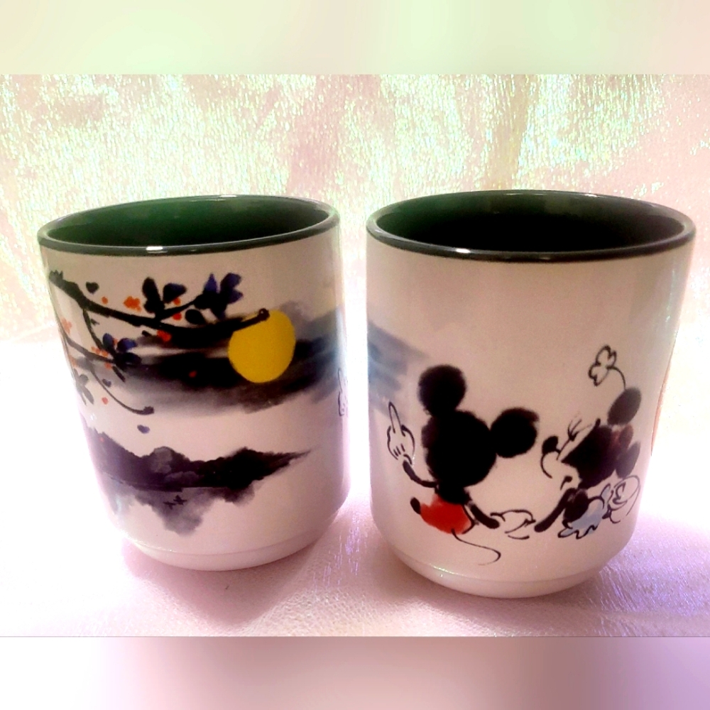 Disney 🍵 cups